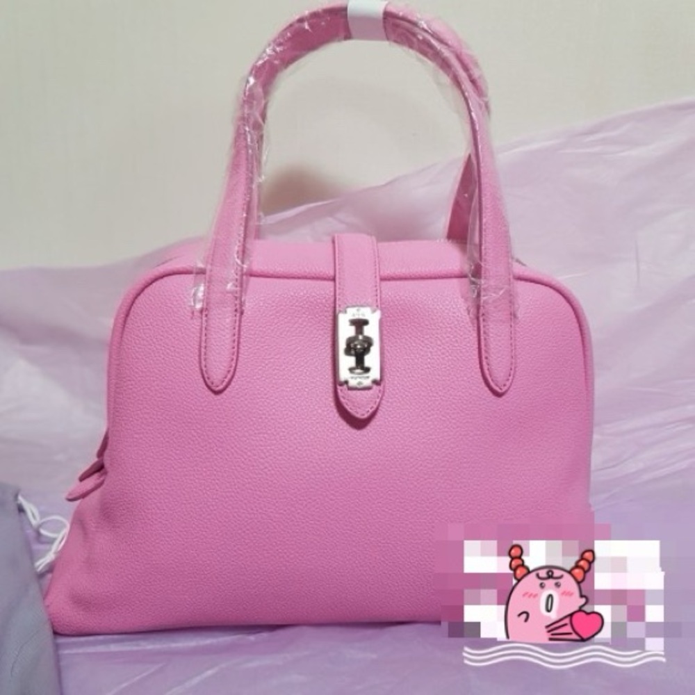 Vunque Crossbody Pink Bag - Picture 2 of 8